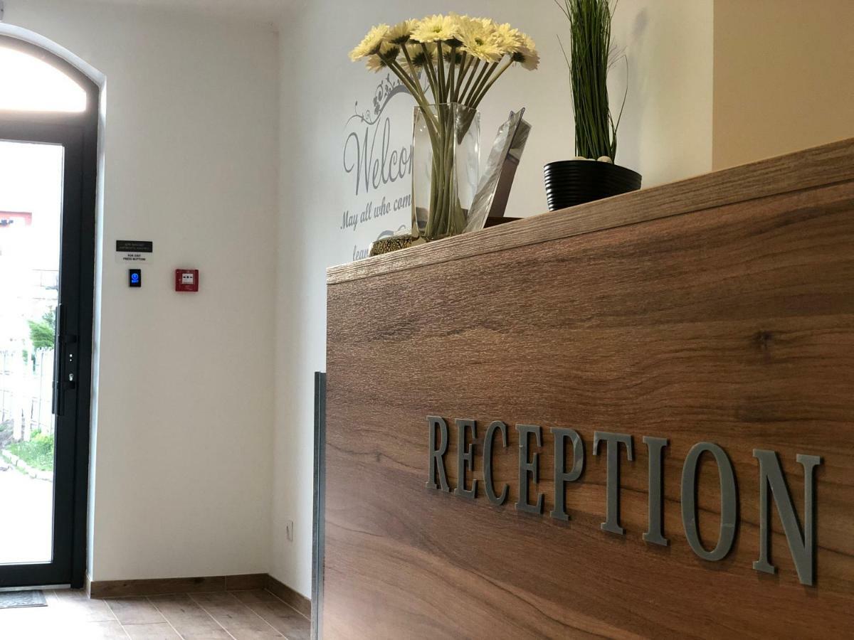 Hotel Bonus Κολομία Εξωτερικό φωτογραφία