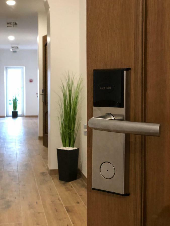 Hotel Bonus Κολομία Εξωτερικό φωτογραφία